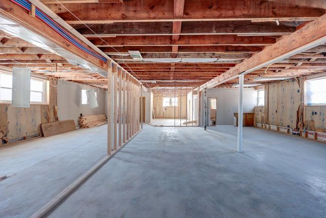 1020 E 12th Ave, Winfield, KS 67156