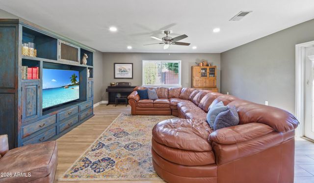 7823 N 7th Place, Phoenix, AZ 85020