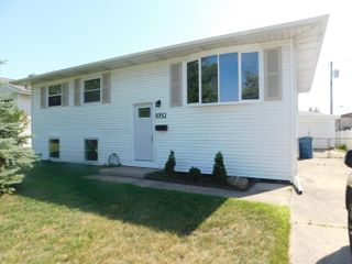 9352 Saric Drive, Highland, IN 46322