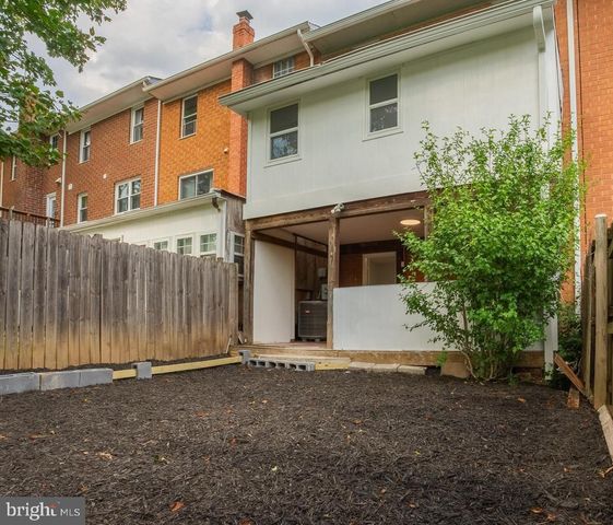 110 OAK DR, Stafford, VA 22554