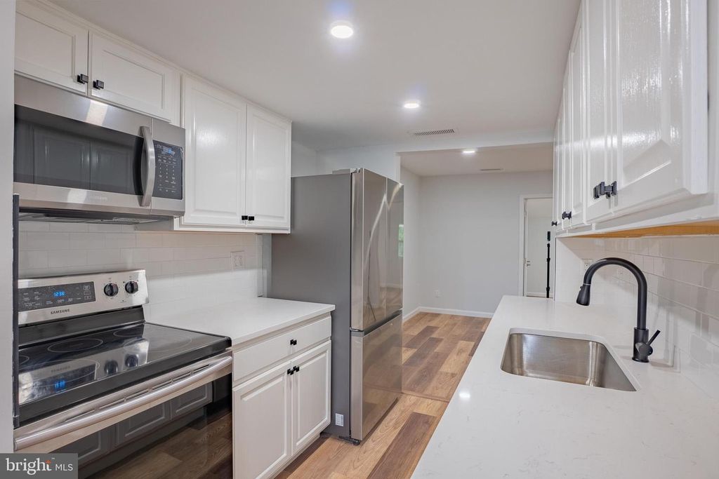 110 OAK DR, Stafford, VA 22554