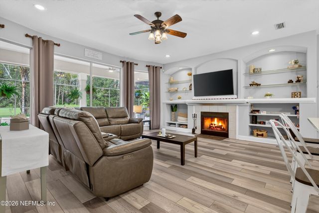 2304 SPRING HILL Court, Fleming Island, FL 32003