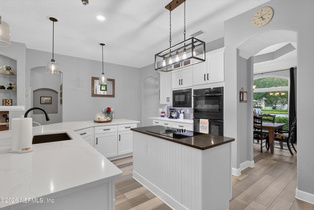 2304 SPRING HILL Court, Fleming Island, FL 32003
