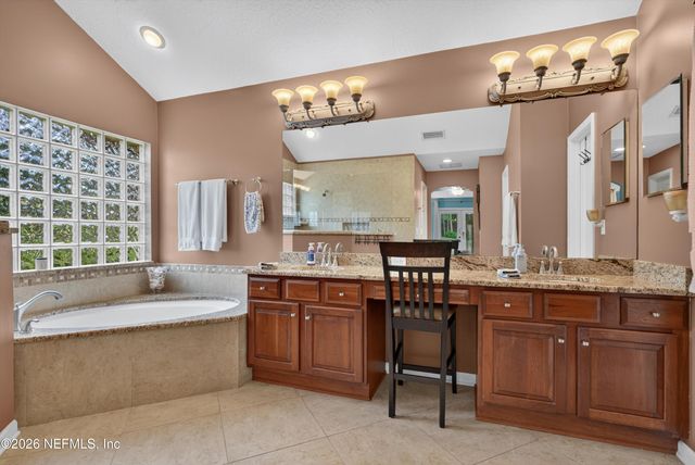 2304 SPRING HILL Court, Fleming Island, FL 32003