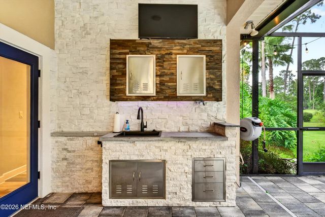 2304 SPRING HILL Court, Fleming Island, FL 32003