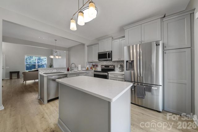 11719 Woodmere Trace Drive, Charlotte, NC 28277