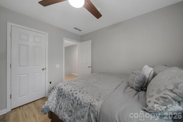 11719 Woodmere Trace Drive, Charlotte, NC 28277