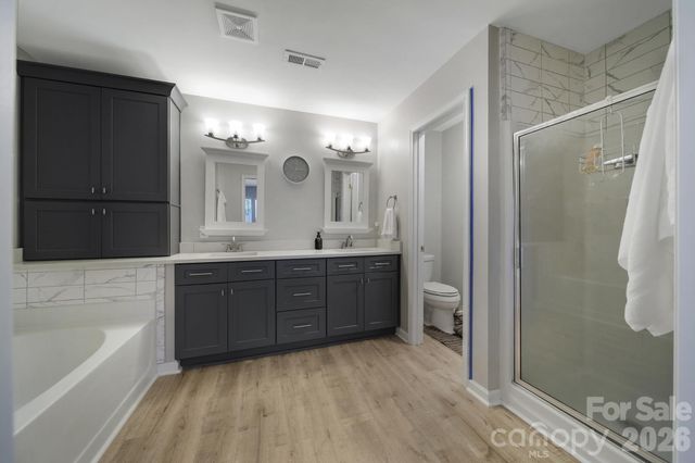 11719 Woodmere Trace Drive, Charlotte, NC 28277
