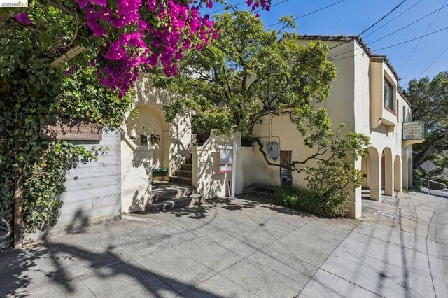 8 Mosswood Rd, Berkeley, CA 94704