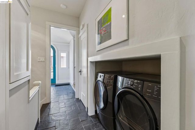 8 Mosswood Rd, Berkeley, CA 94704