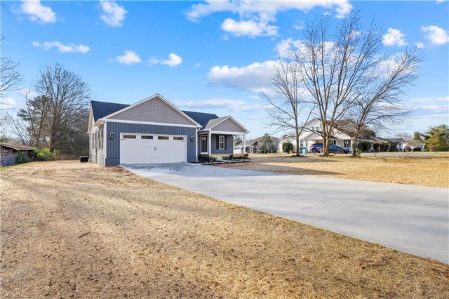 177 Monticello Road, Statesville, NC 28625