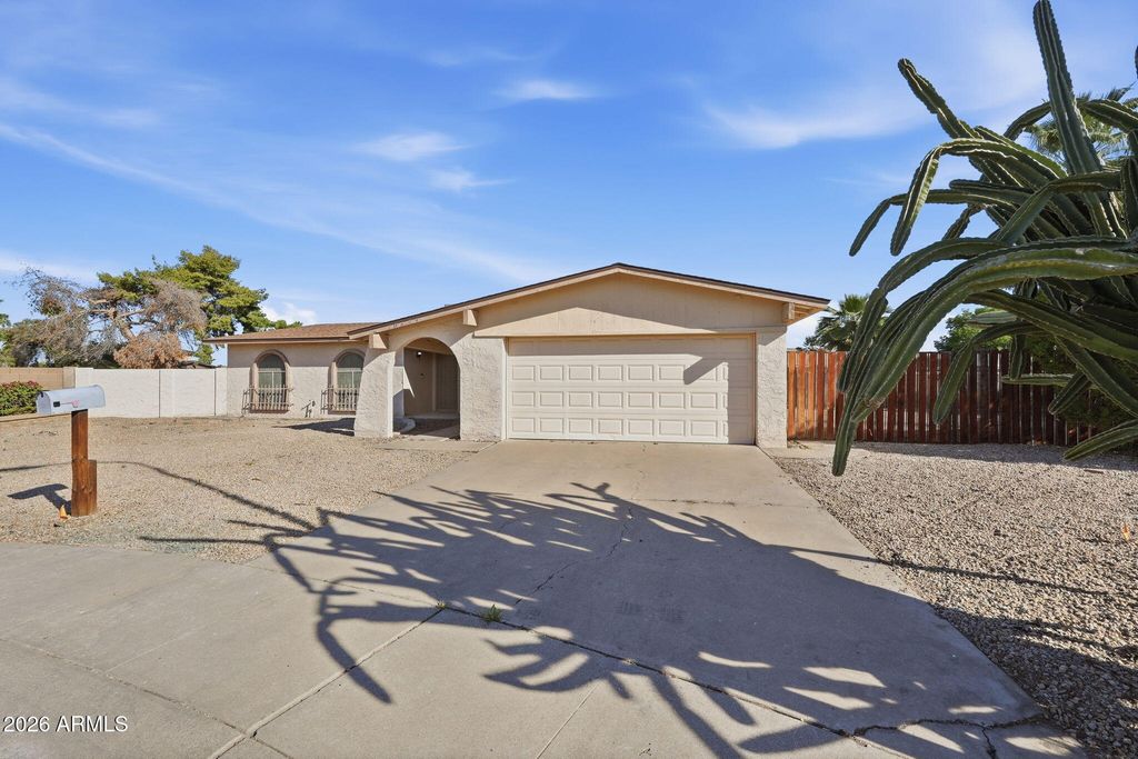 10639 N 48TH Drive, Glendale, AZ 85304