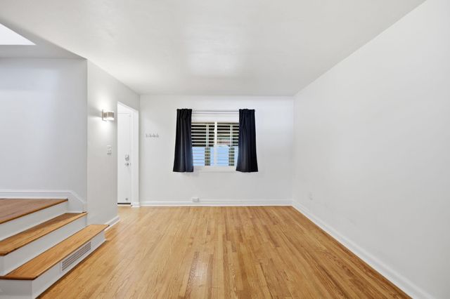 3417 BAKER ST NE, Washington, DC 20019