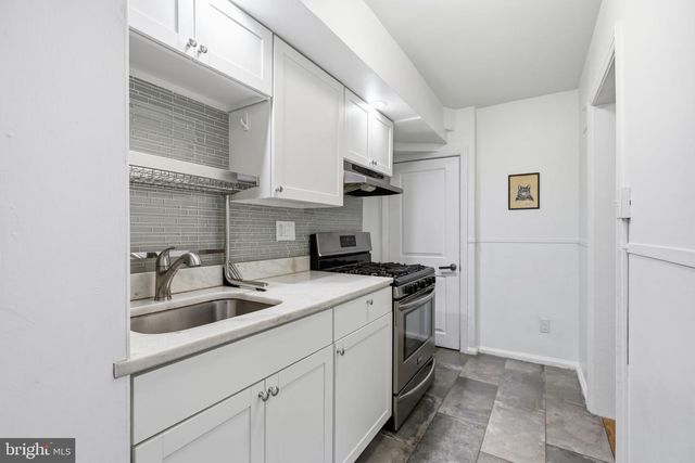 3417 BAKER ST NE, Washington, DC 20019