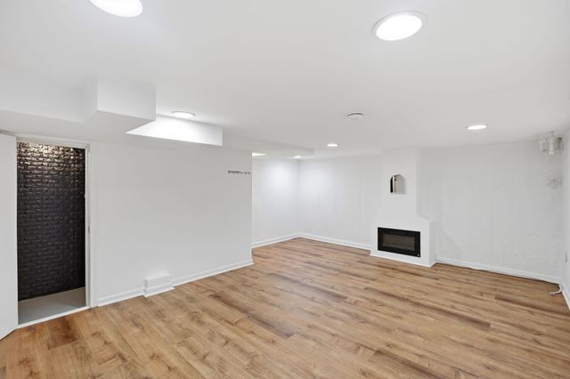 3417 BAKER ST NE, Washington, DC 20019