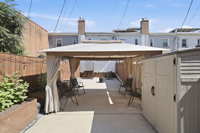 3417 BAKER ST NE, Washington, DC 20019