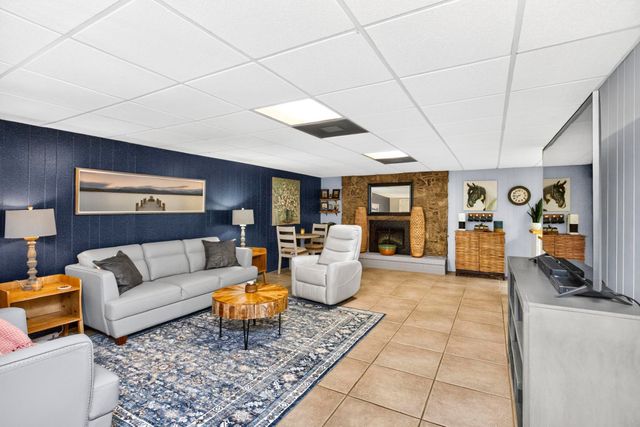 9077 Old Charlotte Pike, Pegram, TN 37143