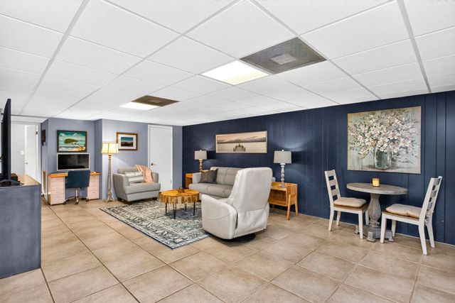 9077 Old Charlotte Pike, Pegram, TN 37143