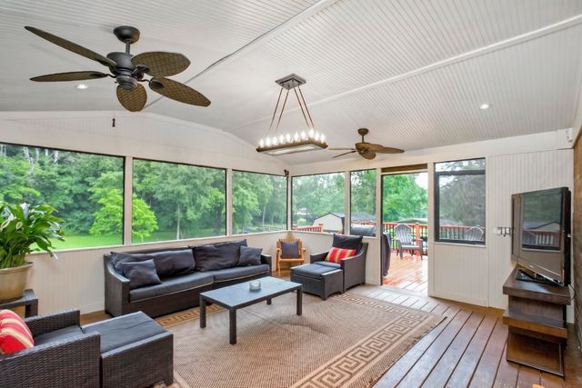 9077 Old Charlotte Pike, Pegram, TN 37143
