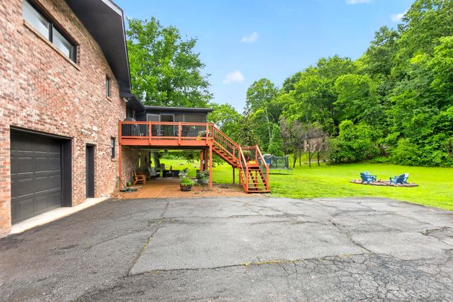 9077 Old Charlotte Pike, Pegram, TN 37143