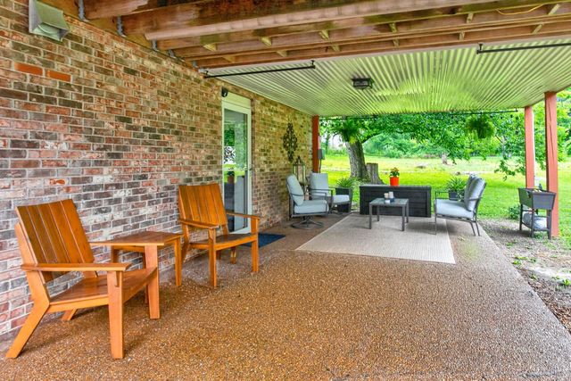 9077 Old Charlotte Pike, Pegram, TN 37143