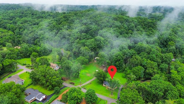 9077 Old Charlotte Pike, Pegram, TN 37143