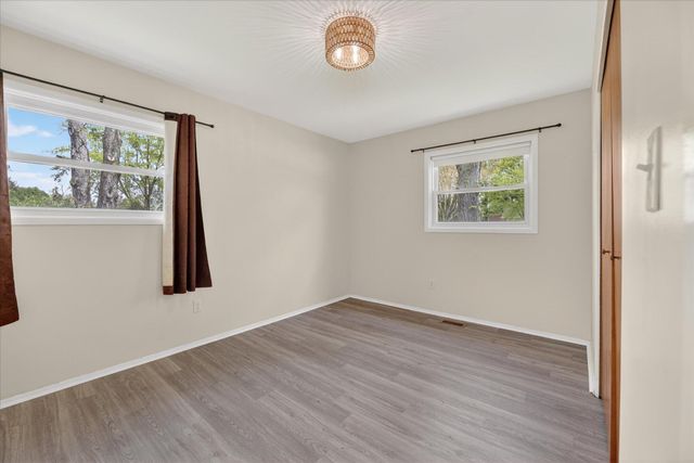 385 Hollywood Drive, Saline, MI 48176