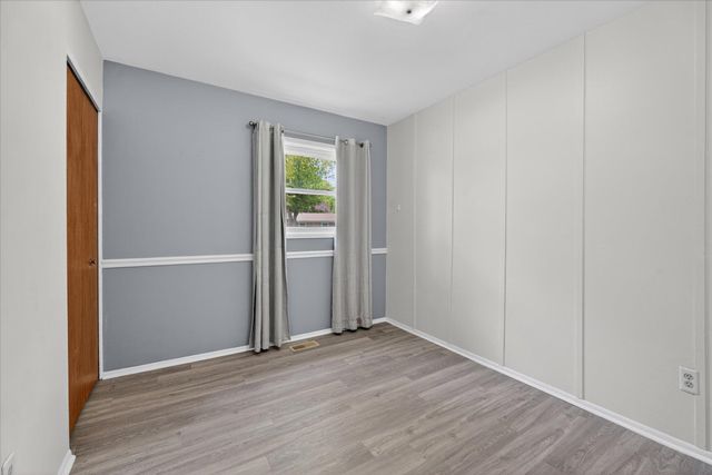 385 Hollywood Drive, Saline, MI 48176