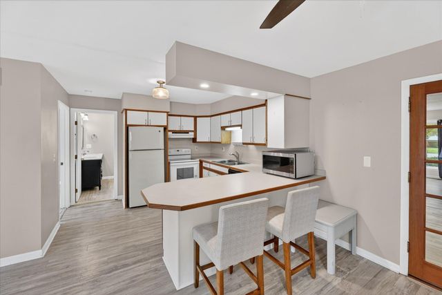 385 Hollywood Drive, Saline, MI 48176