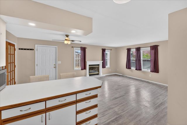 385 Hollywood Drive, Saline, MI 48176