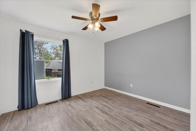 385 Hollywood Drive, Saline, MI 48176