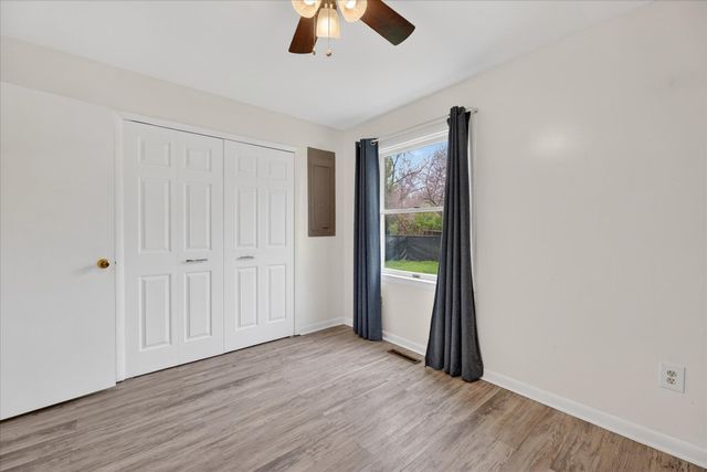 385 Hollywood Drive, Saline, MI 48176
