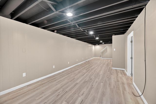 385 Hollywood Drive, Saline, MI 48176