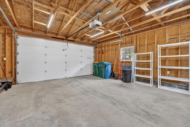385 Hollywood Drive, Saline, MI 48176