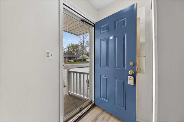 385 Hollywood Drive, Saline, MI 48176