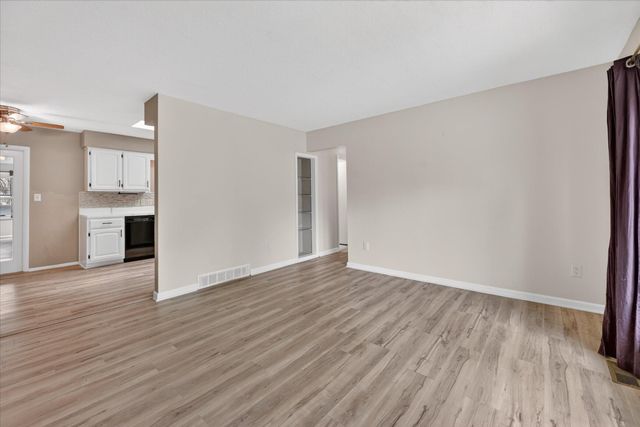 385 Hollywood Drive, Saline, MI 48176