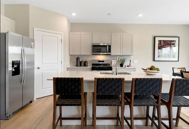 2891 Greenville Court, Warsaw, IN 46582