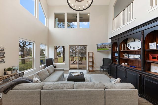 120 Coffee Circle, Pottsboro, TX 75076