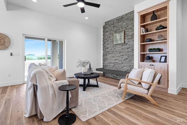 2417 Jackson St, Jerome, ID 83338