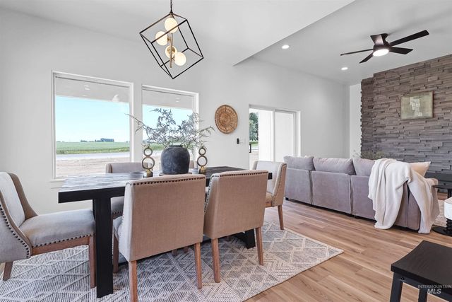 2417 Jackson St, Jerome, ID 83338