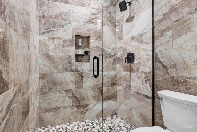 2417 Jackson St, Jerome, ID 83338