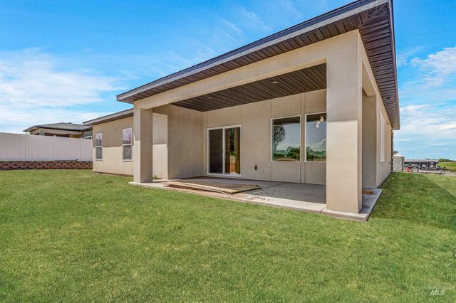 2417 Jackson St, Jerome, ID 83338