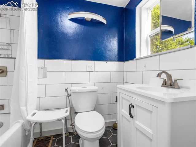 811 Belmont Avenue, Pueblo, CO 81004