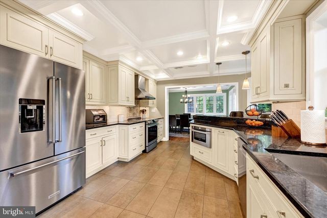 904 BELLEMORE RD, Baltimore, MD 21210