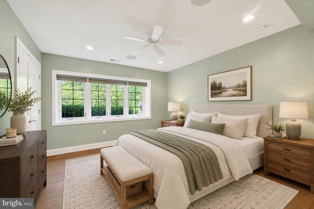 Image 34 of property listing at 904 BELLEMORE RD, Baltimore, MD 21210