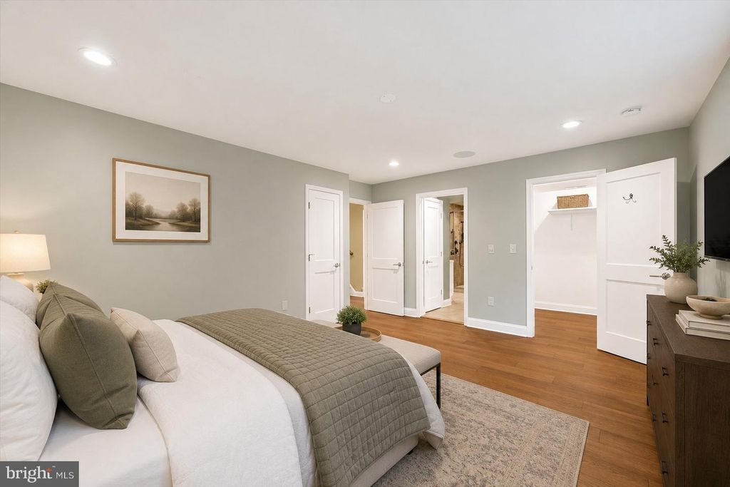 Image 38 of property listing at 904 BELLEMORE RD, Baltimore, MD 21210