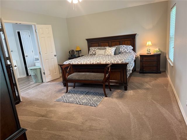 1260 Bobwhite Avenue, Springdale, AR 72764