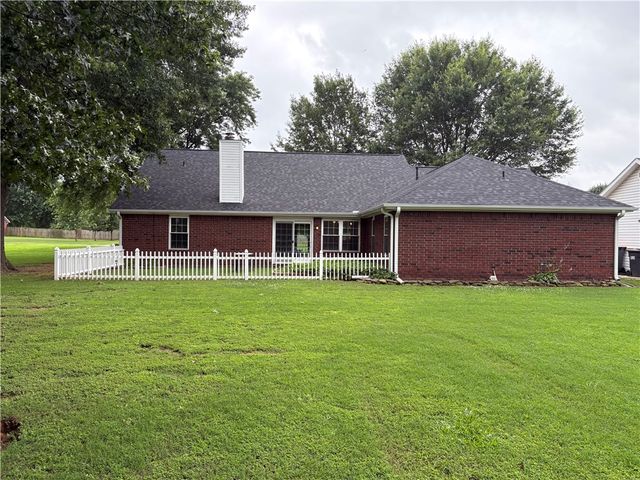 1260 Bobwhite Avenue, Springdale, AR 72764