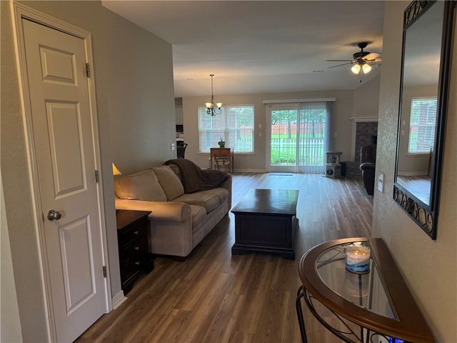1260 Bobwhite Avenue, Springdale, AR 72764