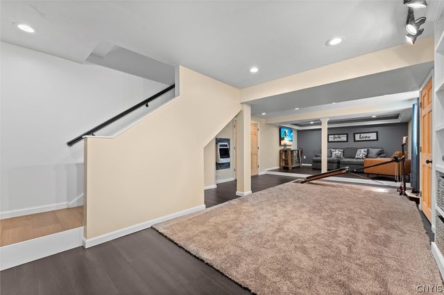 5545 Rockhampton, Clay, NY 13041
